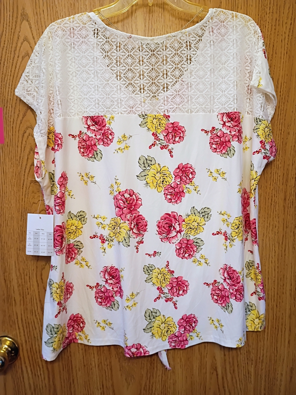 Bobbie Brooks White Short-Sleeve Floral Tie-Front Top with Lace- NWT - Picture 2 of 8